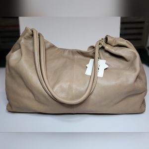 Hobo Premium Medium Tote - Taupe